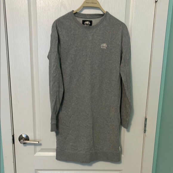 Roots gray sweater dress -crew neck - size xs - Picture 1 of 6